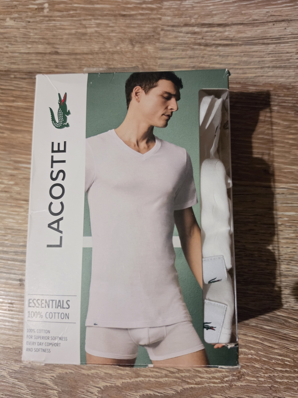 Lacoste Essentials 3 Pack White Regular Fit V- Neck T-shirts Tee Cotton SZ SMALL